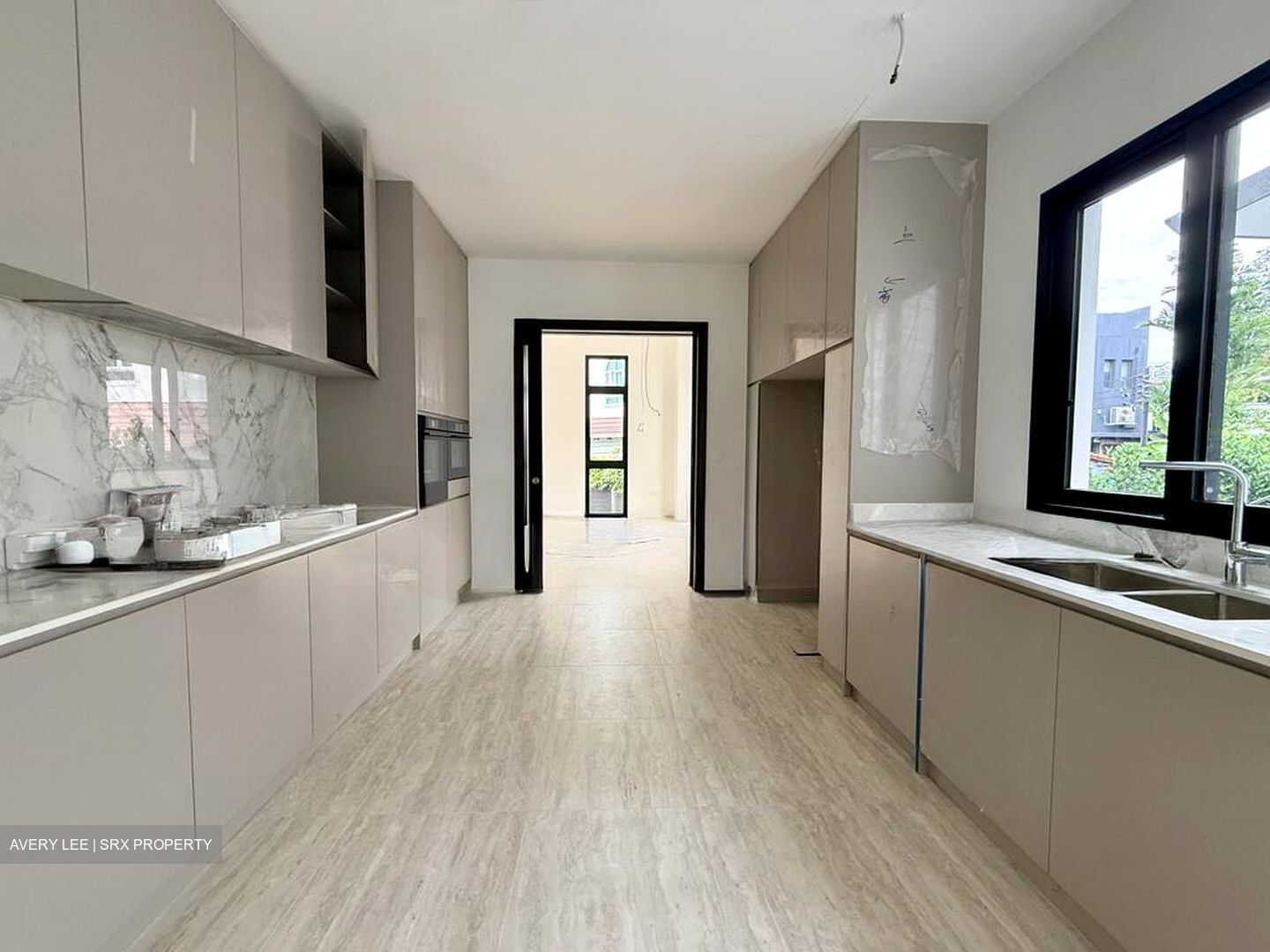 Mount Sinai Lane (D10), Detached #496551991